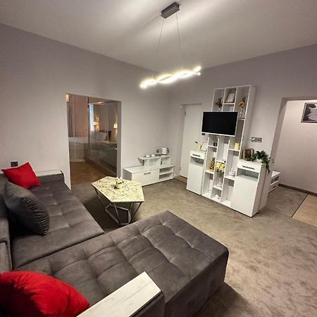 Luxury Apartment With Jacuzzi Sofie Exteriér fotografie